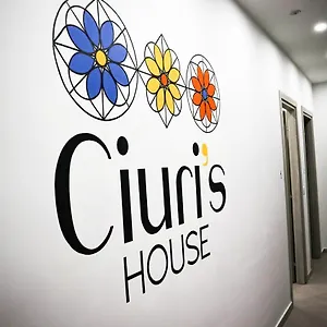 https://ciuris-house.catania-hotels.net